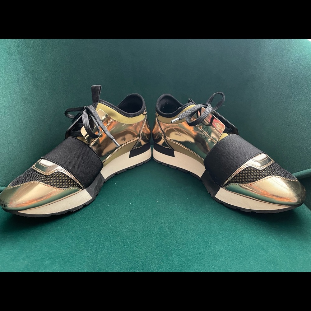 BALENCIAGA GOLD RACE RUNNER SNEAKERS - Picture 9 of 9